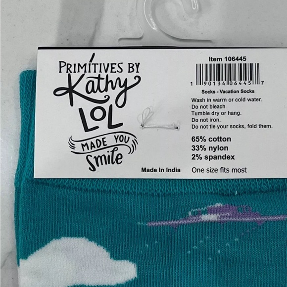 New - Primitives By Kathy Laugh Out Loud Socks - These Are My Vacation Socks - Picture 3 of 4